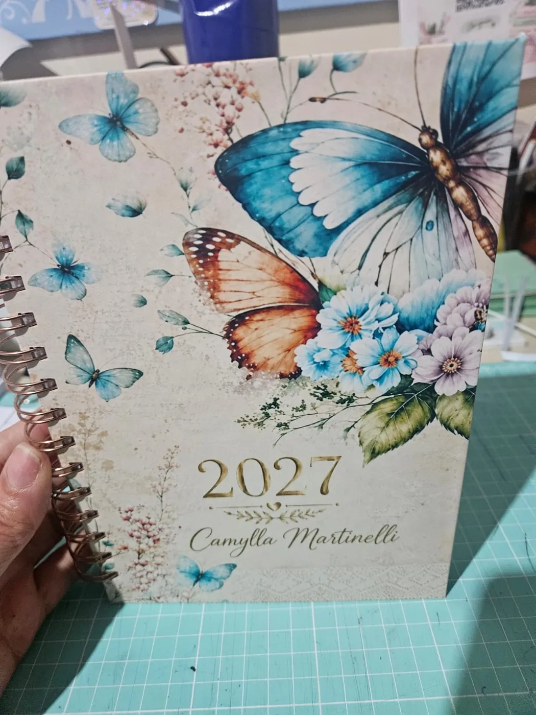 Capa da agenda 2027 personalizada com o nome Camylla Martinelli